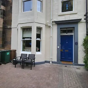 Gasthof Mackenzie, Edinburgh